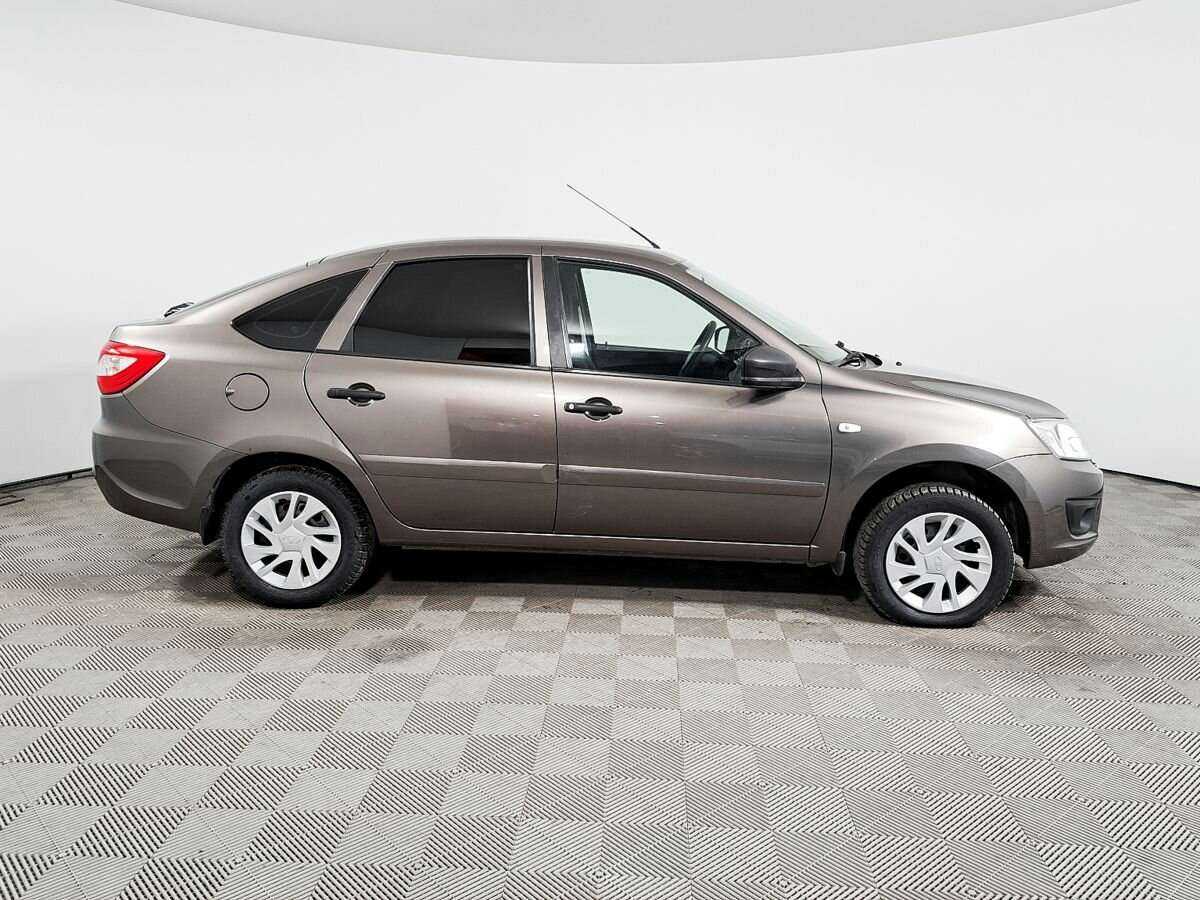 Lada (ВАЗ) Granta, 2017 - фото №4